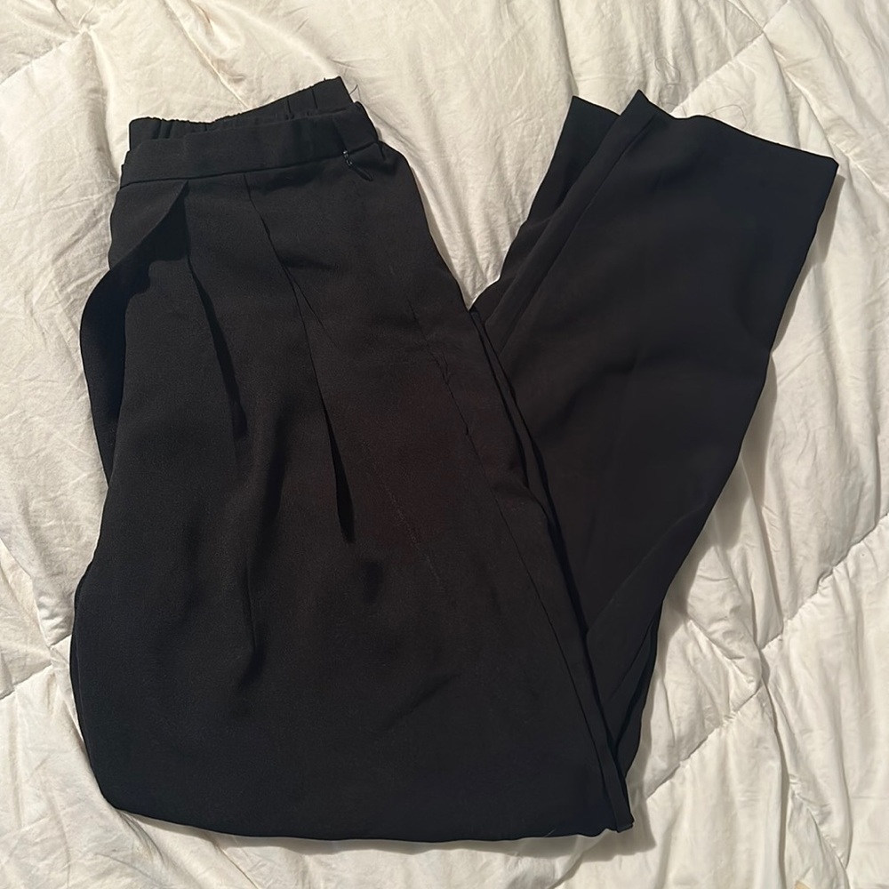 Repop, size medium, black puff pant, high rise